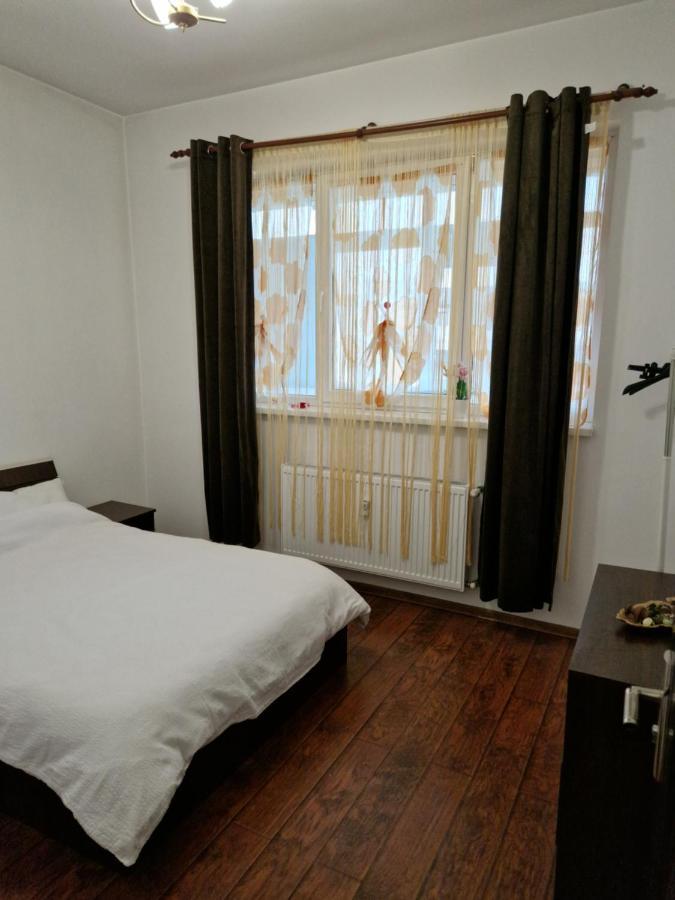 Charming Apartment With Private Terrace บูคาเรสต์ ภายนอก รูปภาพ