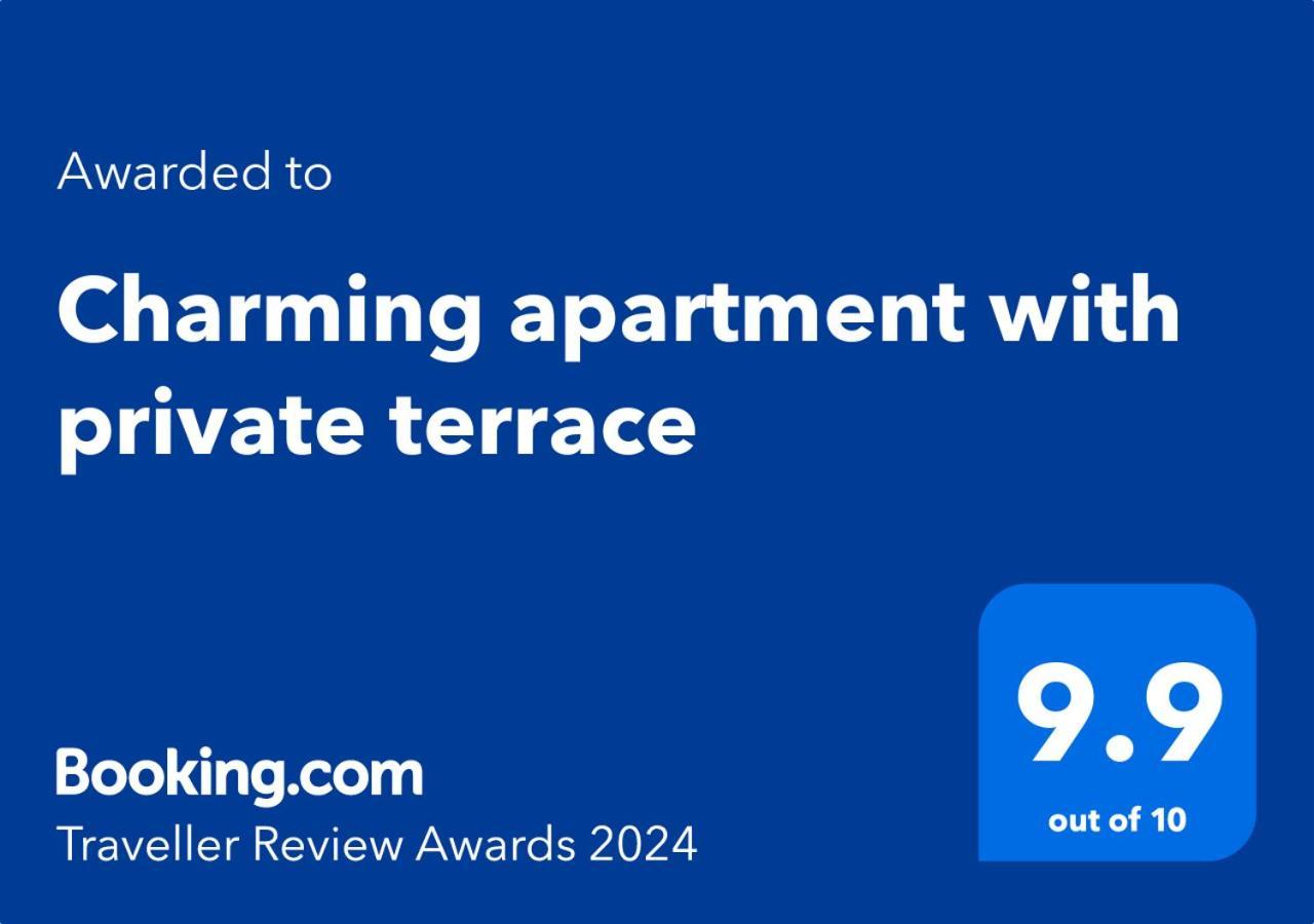 Charming Apartment With Private Terrace บูคาเรสต์ ภายนอก รูปภาพ
